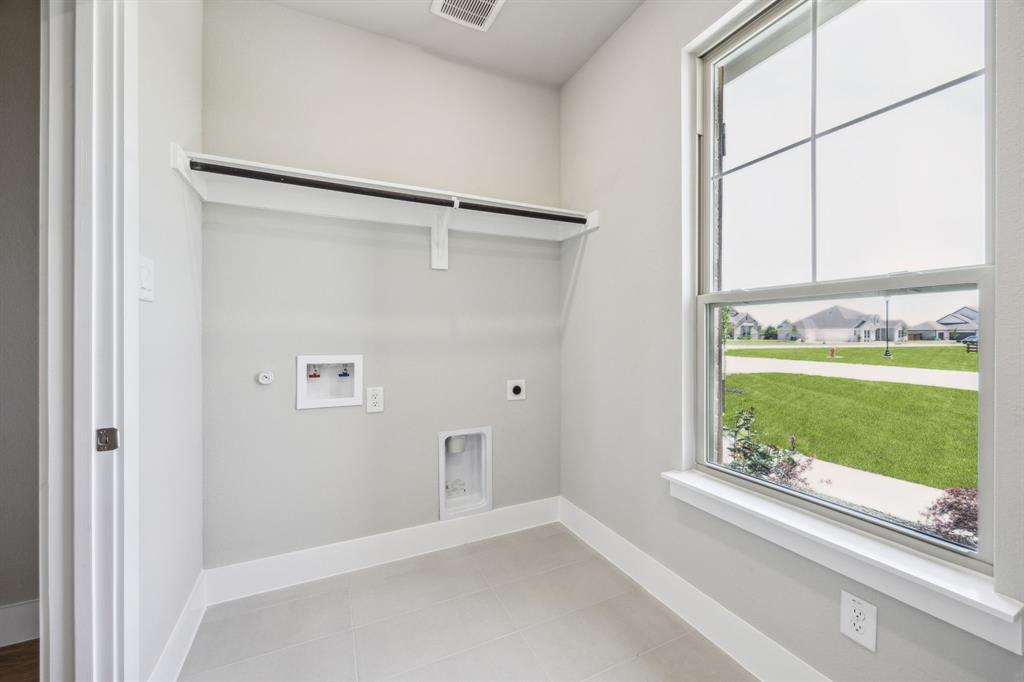 Ellis Ranch Estates - Residential