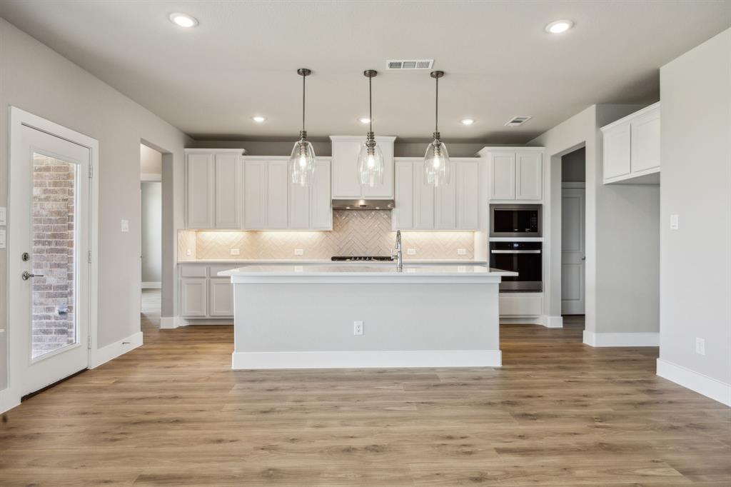 Ellis Ranch Estates - Residential