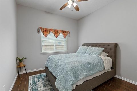 Tiny photo for 9602 Windy Hollow Drive, Irving, TX 75063 (MLS # 21079430)