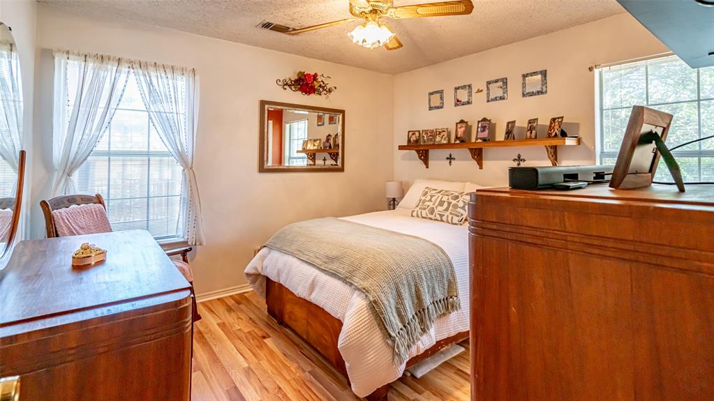 Knob Hill Ph Two - Residential