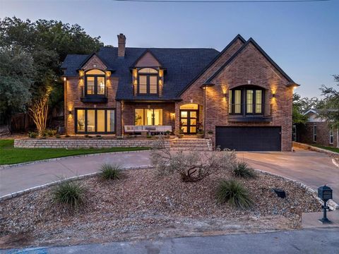 A home in Granbury