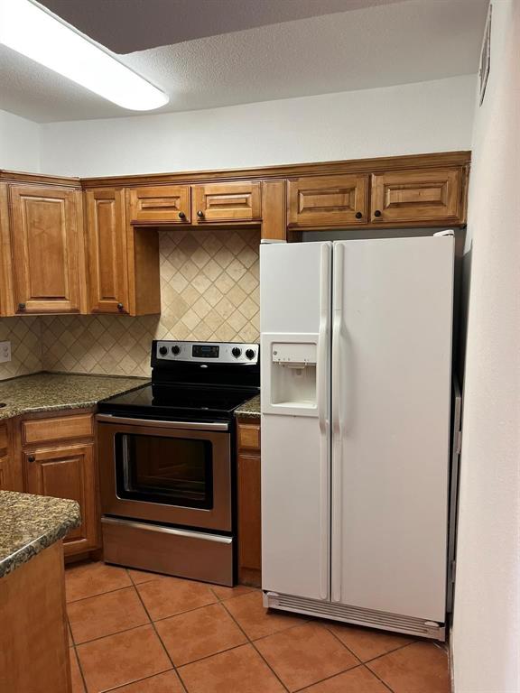 Snug Harbor Condo Apts - Residential