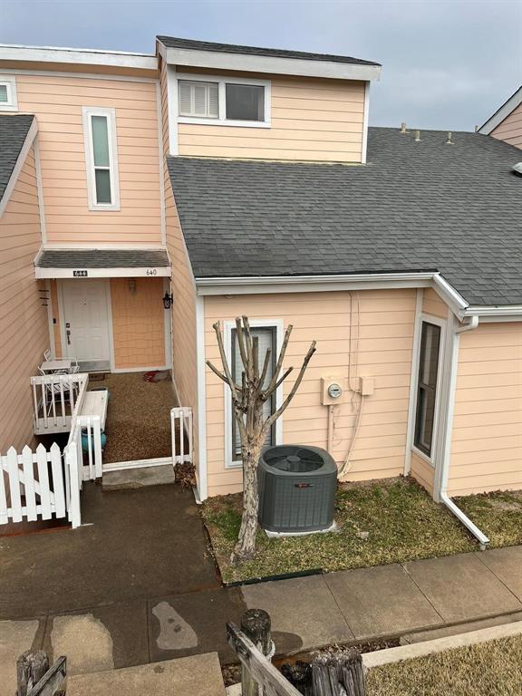 Snug Harbor Condo Apts - Residential