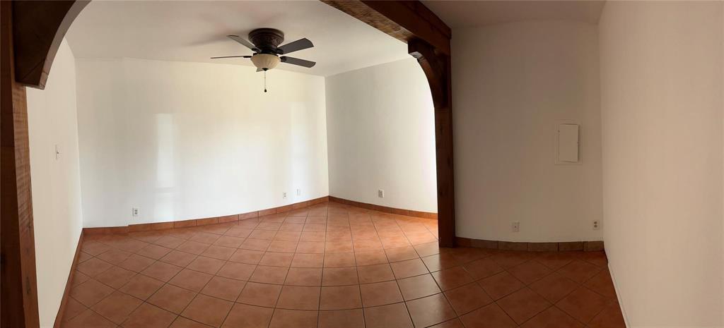 Snug Harbor Condo Apts - Residential