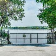 Snug Harbor Condo Apts - Residential