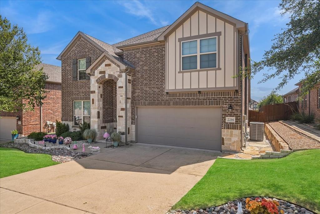 2206 Wellington Lane