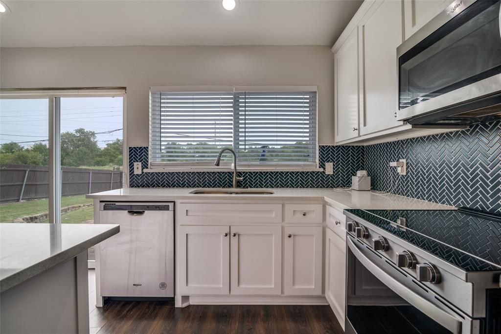 Photo of 2405 Whippoorwill Drive, Mesquite, TX 75149 (MLS # 21091645)