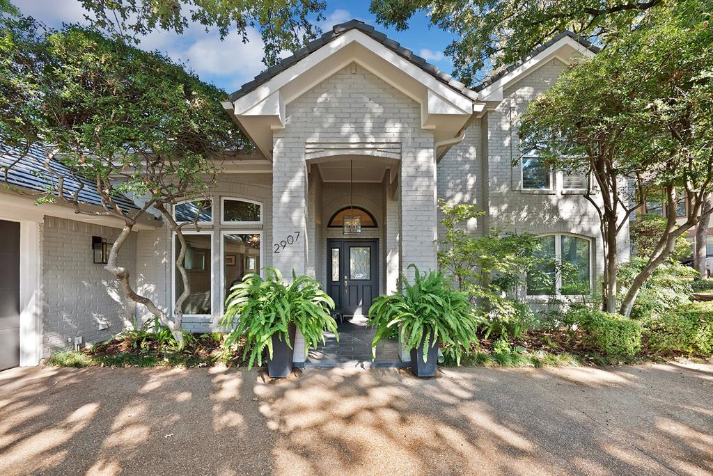 2907 Arbor Oaks Drive