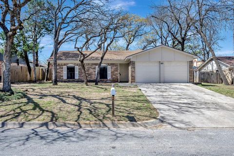 821 Timberoaks Drive Azle TX 76020