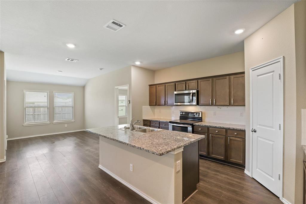 Magnolia Ph 5 - Residential Lease