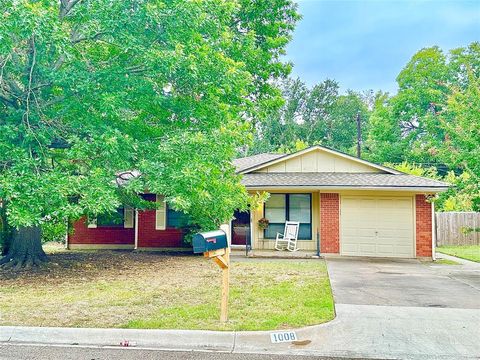 1008 Sierra Drive Denton TX 76209