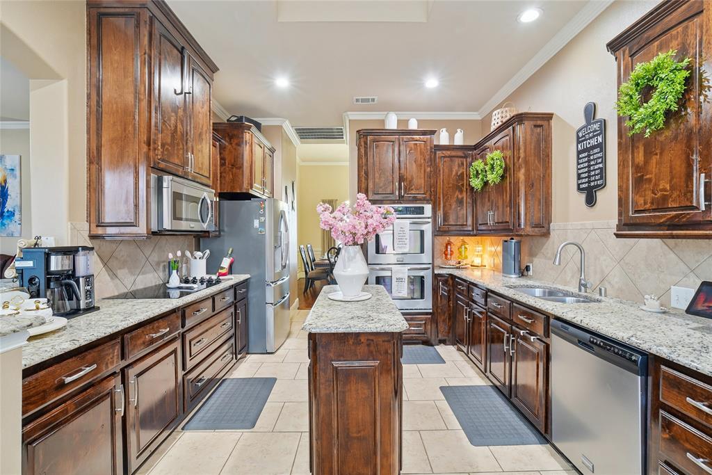 3541 Pinnacle Bay Point