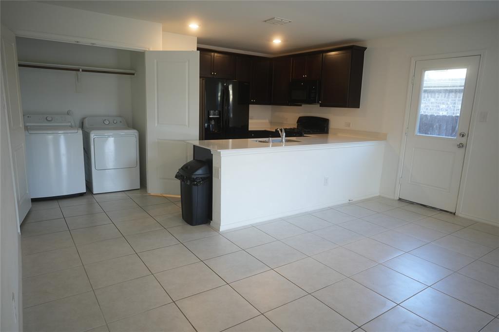 Wildcat Ranch Ph 3 - Residential Lease