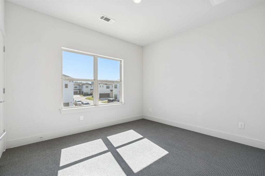 Lewisville Water's Edge II Condominium - Residential