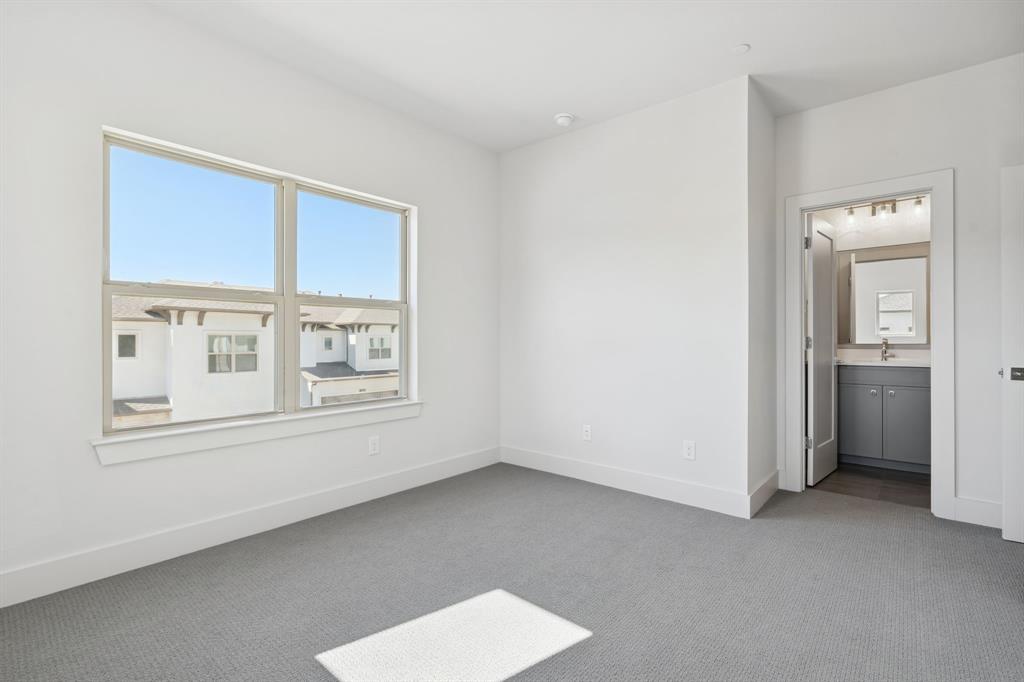 Lewisville Water's Edge II Condominium - Residential