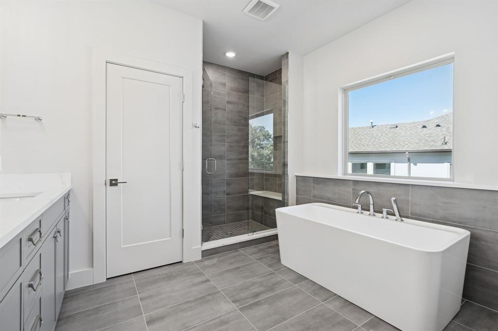 Lewisville Water's Edge II Condominium - Residential