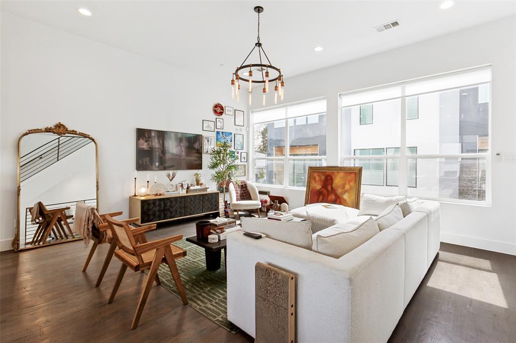 2319 Kirby Street 102