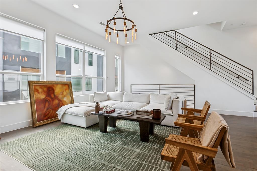 2319 Kirby Street 102