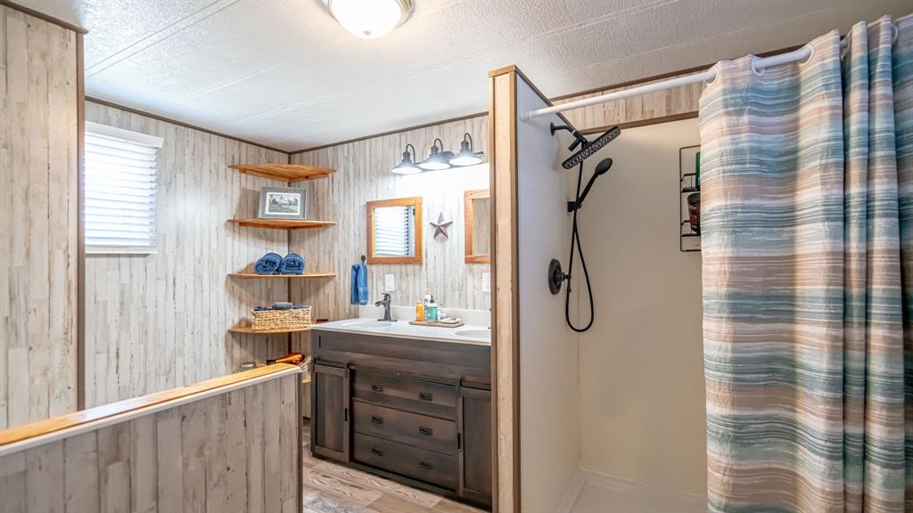 Blue Water Shores - Residential