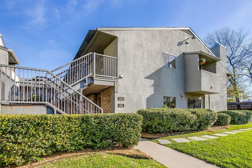 Prime location and sellers are motivated! Say Hello to this charming 2-bedroom, 2-bathroom end-unit condo offering 1,026 square feet of comfortable living in a highly convenient location just off Camp Bowie. This well-situated condo provides the perfect blend of accessibility and privacy. As an end unit, it enjoys additional natural light and a quieter setting than interior units. The functional layout offers two spacious bedrooms and two full bathrooms, making it ideal for roommates, guests, or a home office setup. The living and dining areas flow comfortably together, creating an inviting space for relaxing or entertaining, while the kitchen is conveniently positioned for everyday living and easy meal preparation. Location is a major highlight situated just off Camp Bowie with quick access to major highways, making commuting, dining, shopping, and entertainment throughout the city simple and convenient. The property also includes two dedicated parking spaces, adding everyday convenience for homeowners and guests. Whether you're a first-time buyer, downsizing, or looking for an investment opportunity, this condo offers comfort, convenience, and a fantastic location. Close access to Trinity Trails, Botanical Gardens and 10 min from TCU.