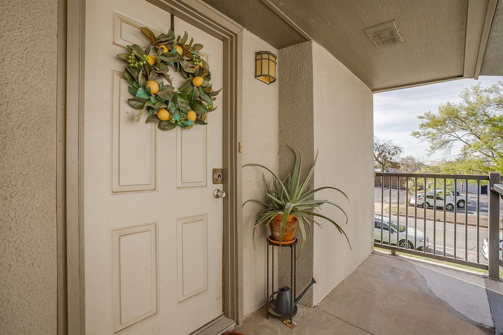 4908 Byers Avenue C4