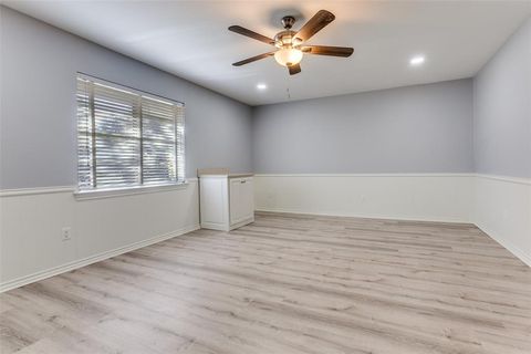 Tiny photo for 5529 Tanbark Road, Dallas, TX 75229 (MLS # 21134426)