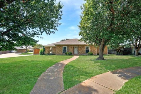 468 Goodwin Drive Richardson TX 75081