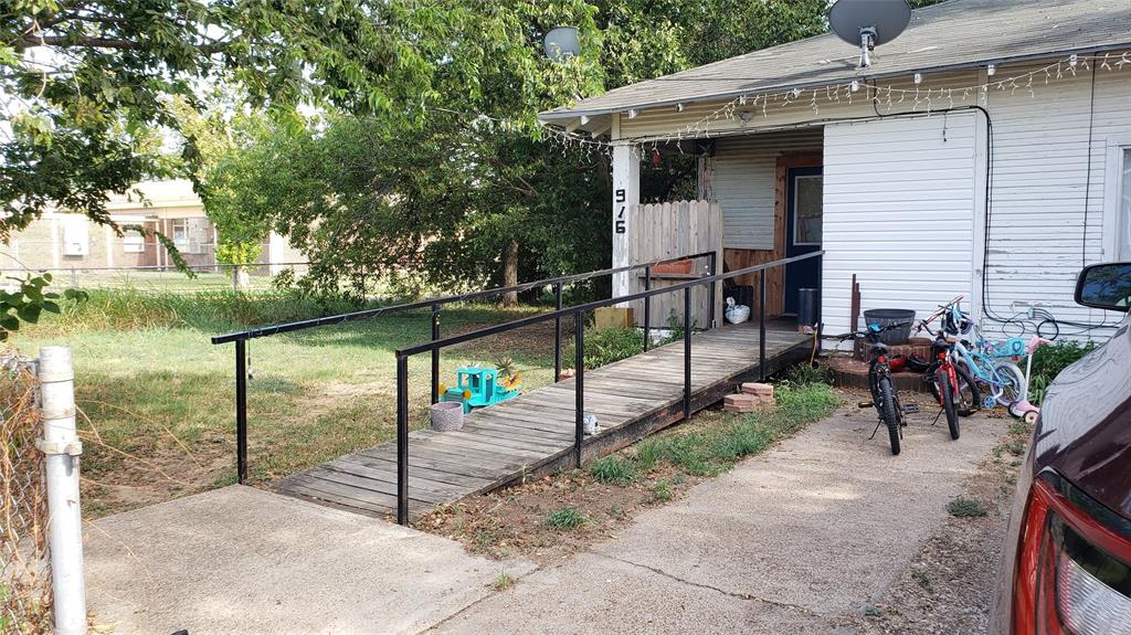 916 SE 5th Street