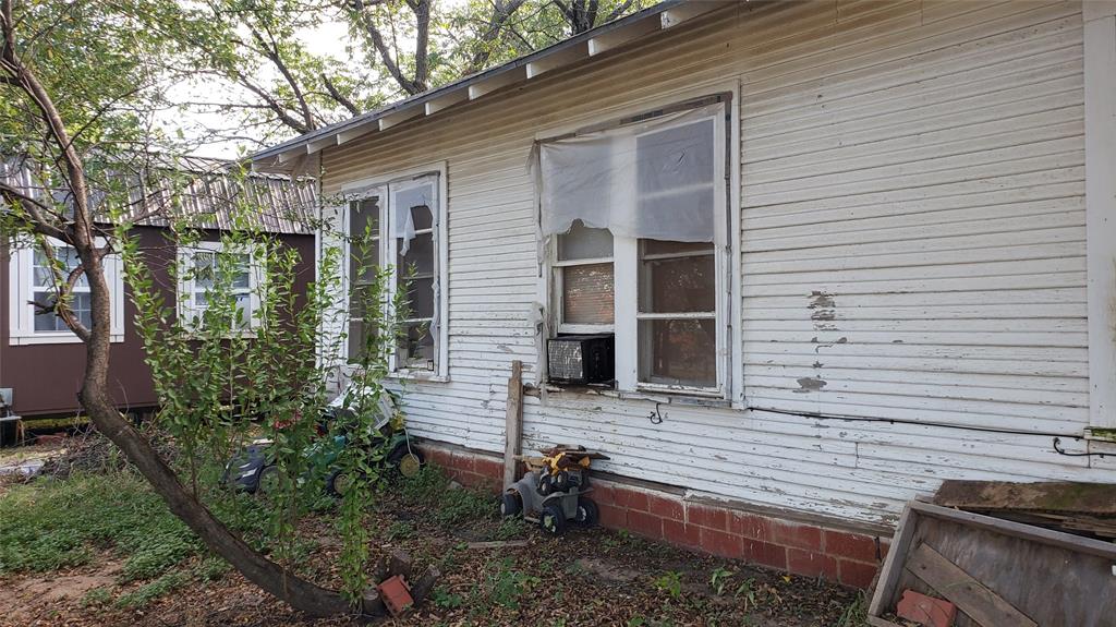 916 SE 5th Street