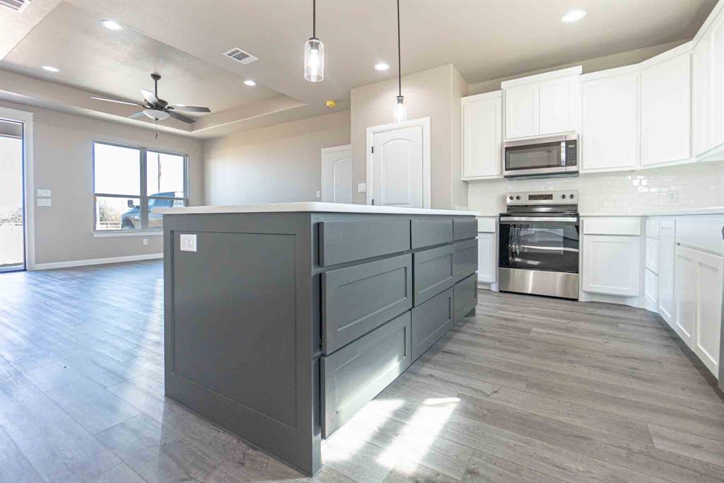 Lakeside Hills - Residential