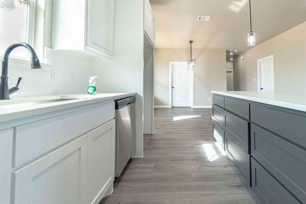 Lakeside Hills - Residential