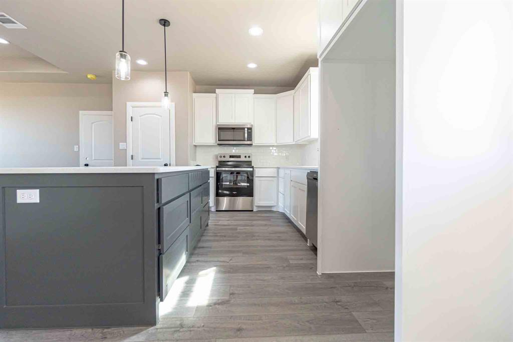 Lakeside Hills - Residential