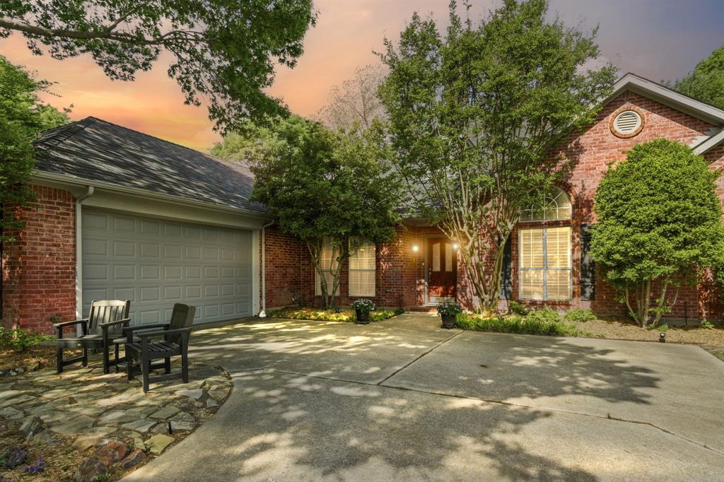 1327 Lakewood Drive