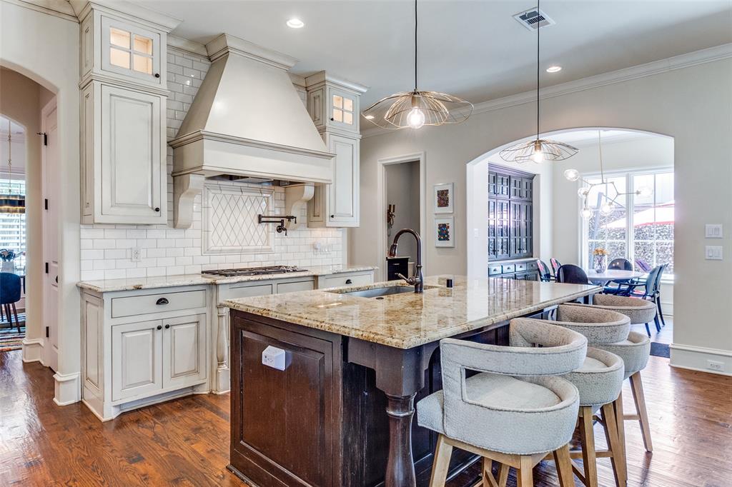 Lovers Lane Heights - Residential