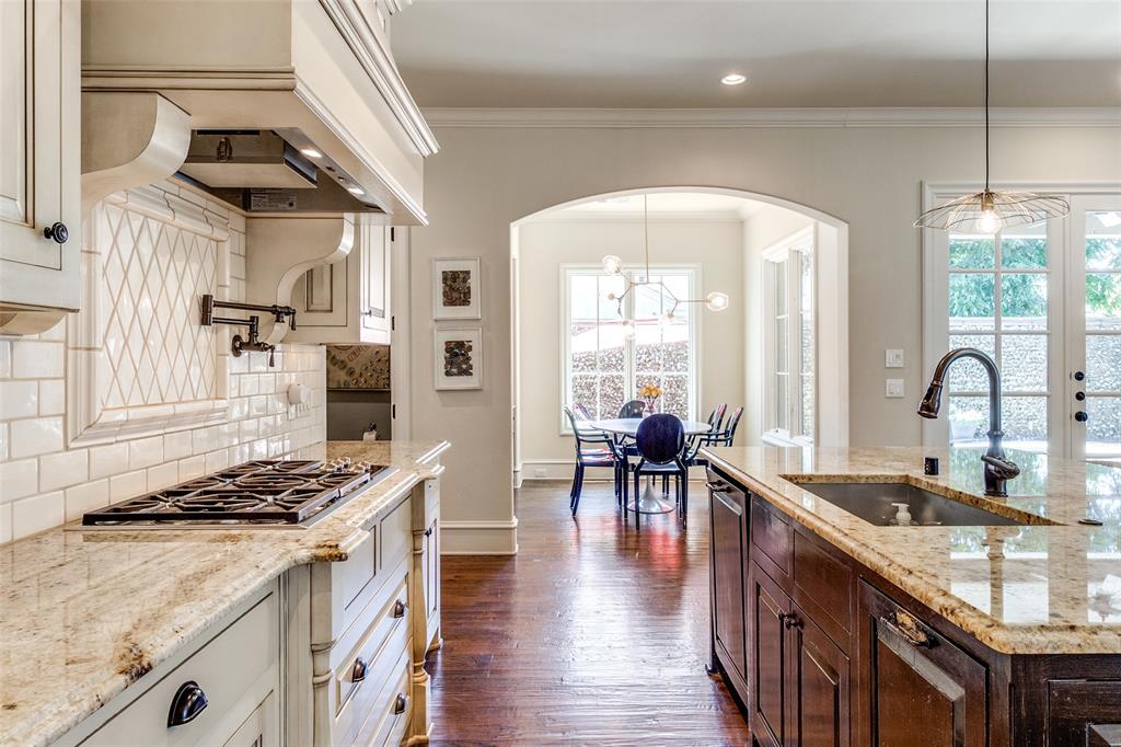 Lovers Lane Heights - Residential