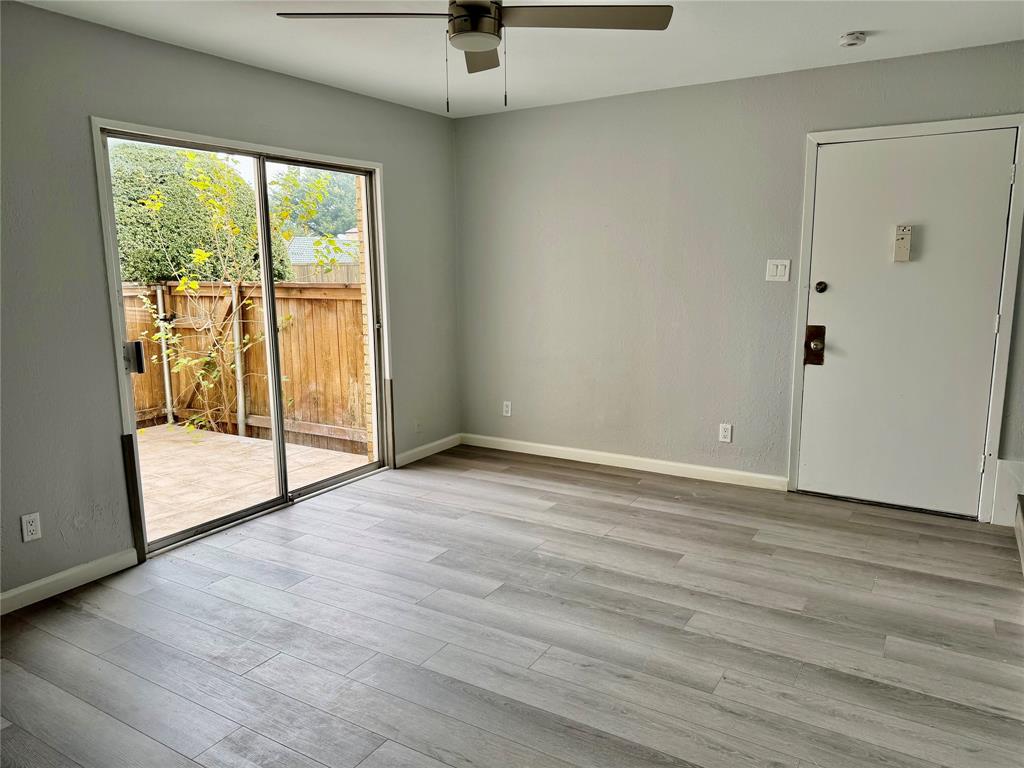 Las Colonitas Condo - Residential