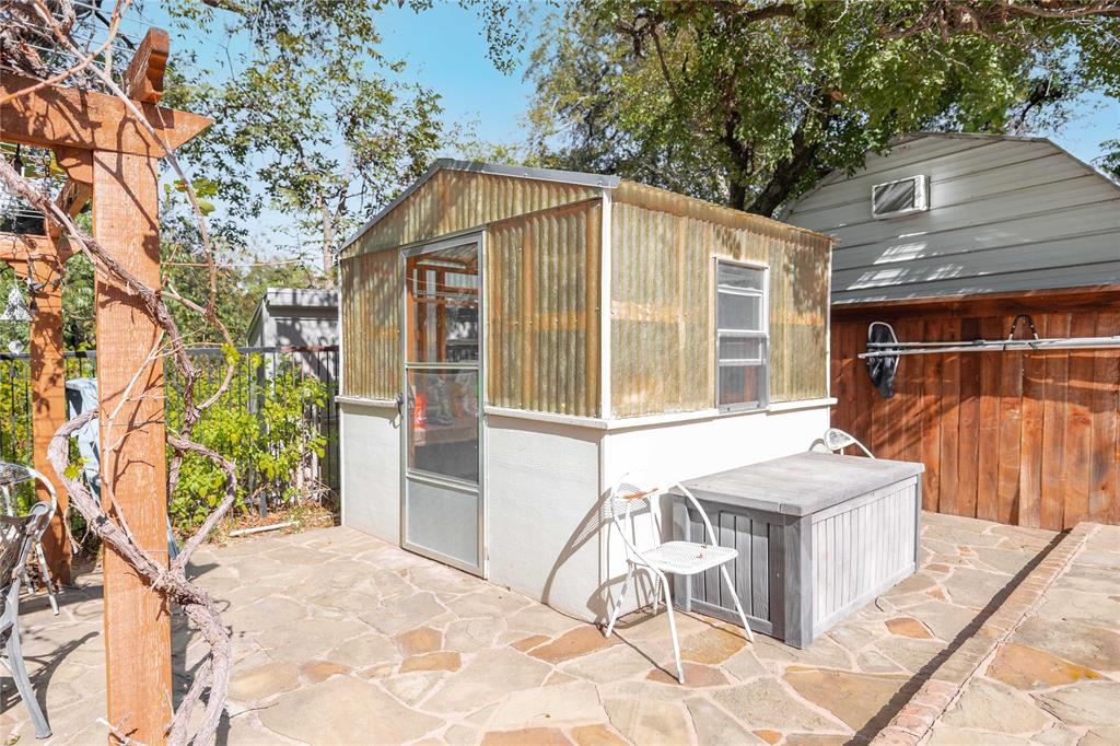 Brook Hollow Estates - Residential