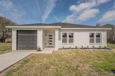 3934 Lee Street Greenville TX 75401