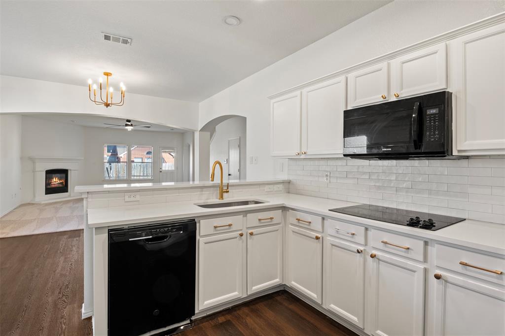 1111 Devonshire Drive