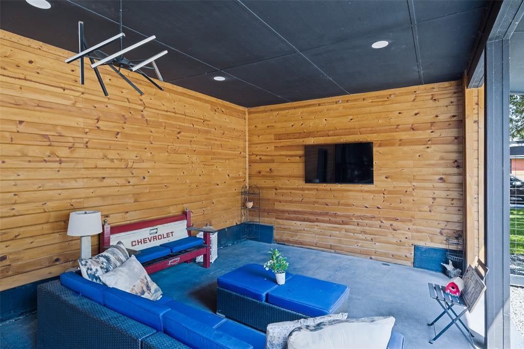 7210 Lehigh Drive