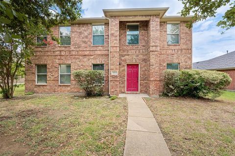 Photo of 614 Hearthstone Drive, Lancaster, TX 75146 (MLS # 21331522)