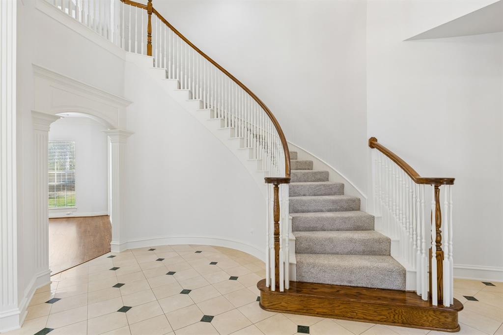 4412 Crown Knoll Circle