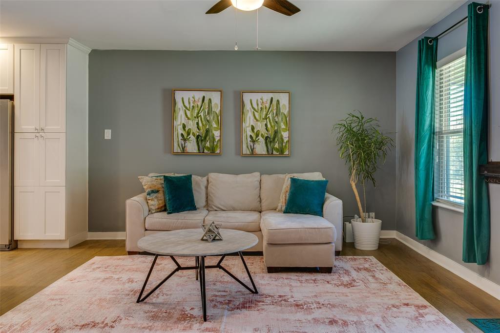 930 Burlington Boulevard