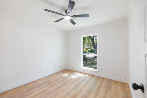 Tiny photo for 442 Lake Park Drive, Grand Prairie, TX 75052 (MLS # 21210204)