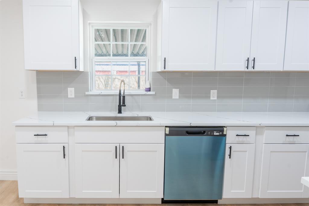 Lake Park Village 02 - Residential