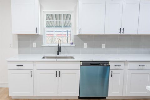 Tiny photo for 442 Lake Park Drive, Grand Prairie, TX 75052 (MLS # 21210204)