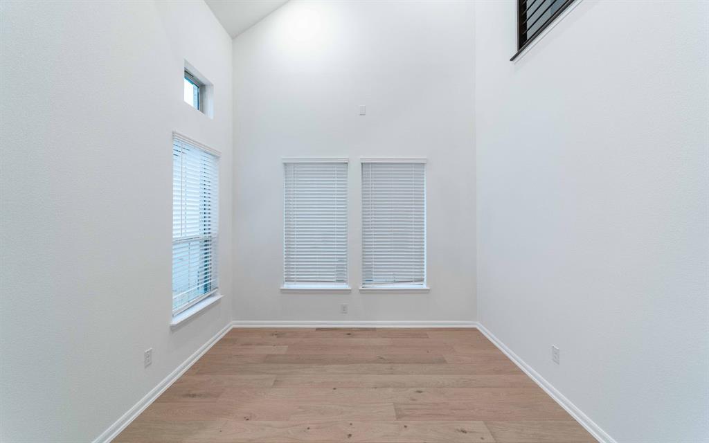 2413 Lundy Canyon Street