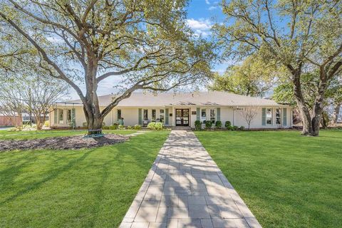 3796 Vinecrest Drive Dallas TX 75229