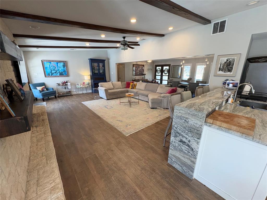 3796 Vinecrest Drive