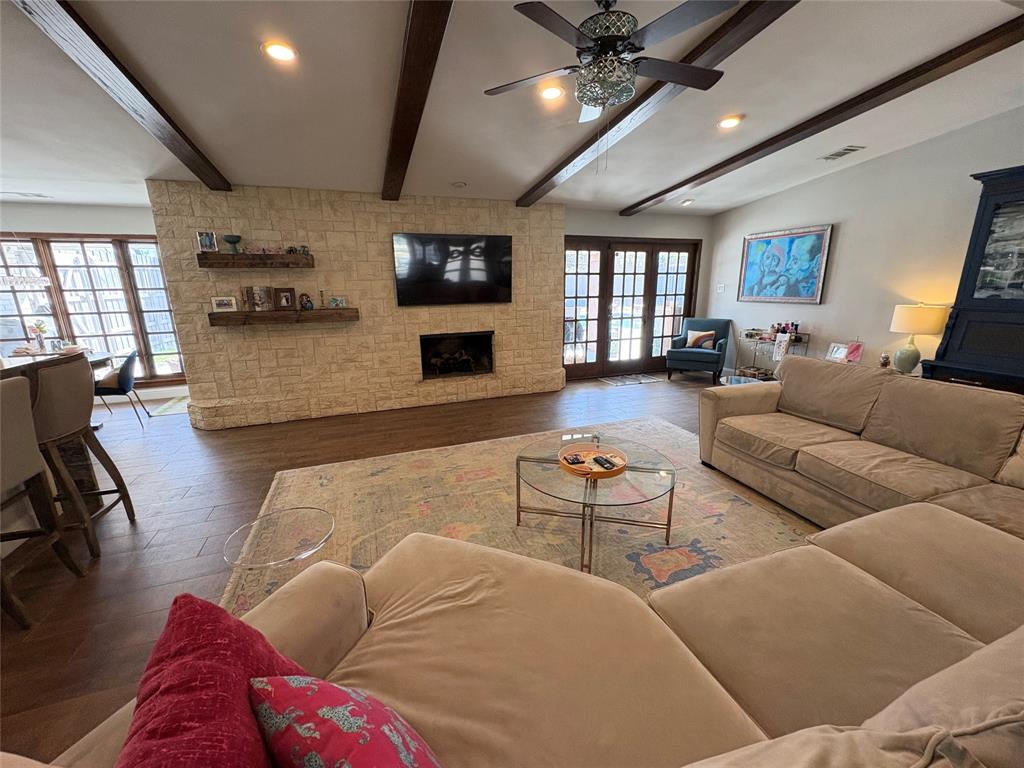 3796 Vinecrest Drive